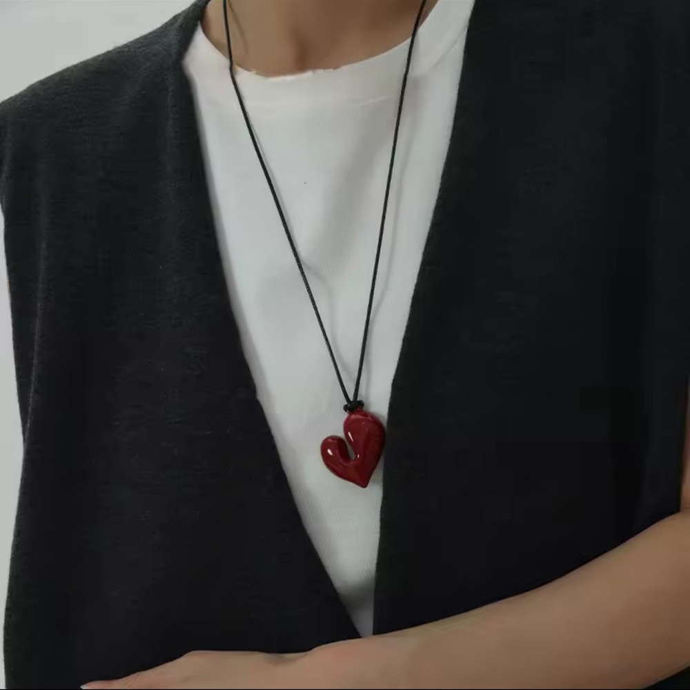 Red Heart Pendant Necklace Vintage 80s Aesthetic Love